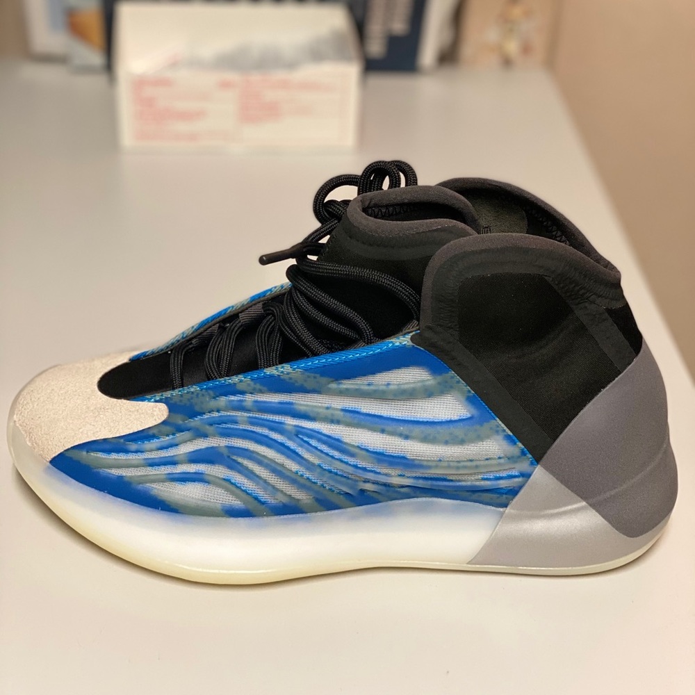 Yeezy QNTM “Frozen BLUE”